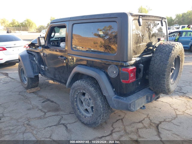 1C4GJXAGXJW242888 Jeep Wrangler Sport S 4x4