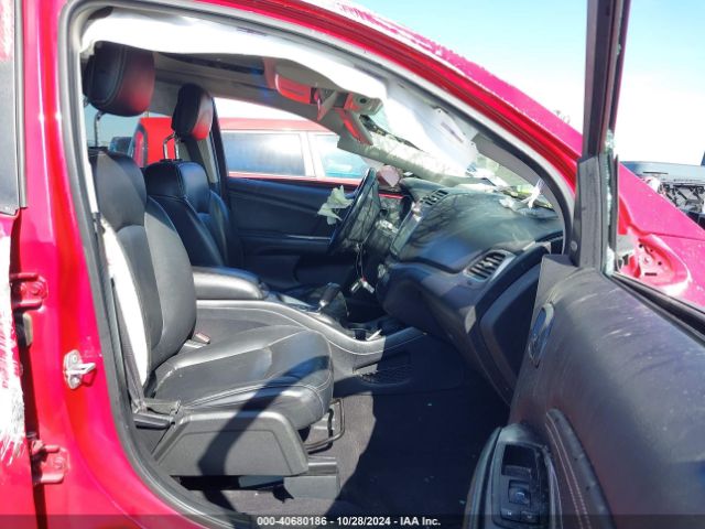 3C4PDCGG5JT504927 Dodge Journey Crossroad