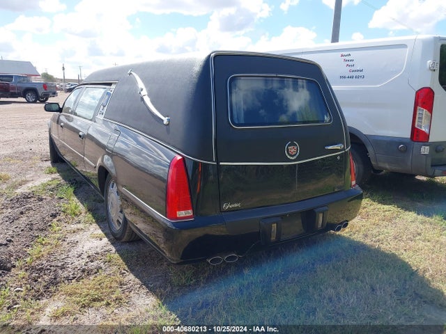 2010 CADILLAC DTS 1GEGK0CY7AU500281 Photo 2
