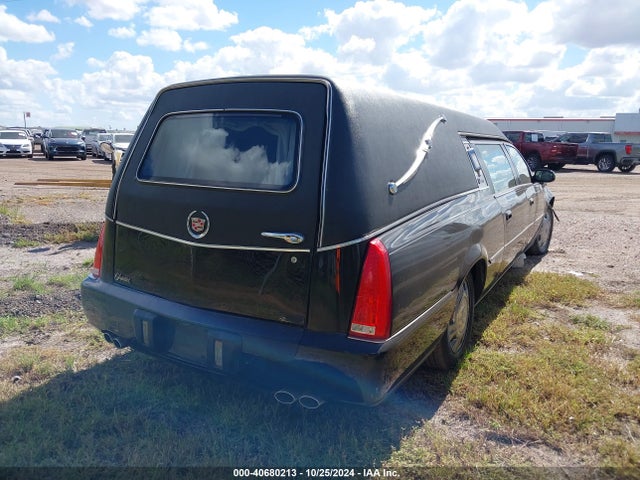2010 CADILLAC DTS 1GEGK0CY7AU500281 Photo 3