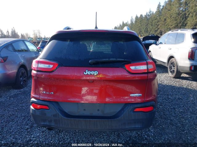 1C4PJMCB8HD227568 Jeep Cherokee Latitude 4x4