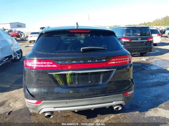 5LMCJ1C92KUL16952 Lincoln Mkc Standard