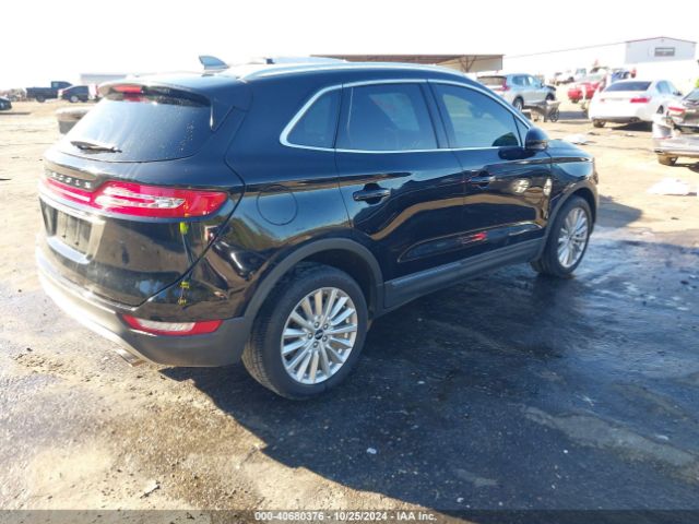 5LMCJ1C92KUL16952 Lincoln Mkc Standard