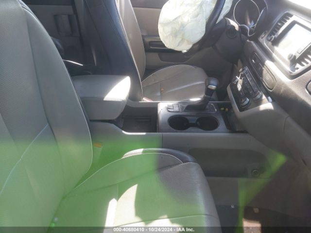KNDMB5C17H6329087 KIA SEDONA LX