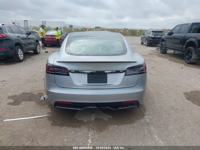 Tesla Model S Plaid Tri Motor All-wheel Drive 2024 5YJSA1E67RF540176 Image 16