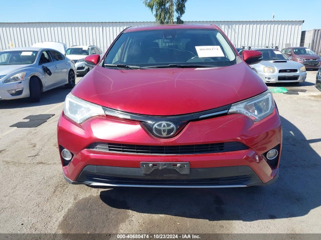 Toyota Rav4 Xle 2018 JTMWFREV6JD123524 Image 12