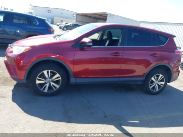 Toyota Rav4 Xle 2018 JTMWFREV6JD123524 Image 14