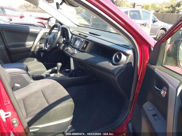 Toyota Rav4 Xle 2018 JTMWFREV6JD123524 Image 5