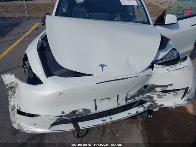 2021 TESLA MODEL Y 5YJYGDEE1MF106202 Photo 9
