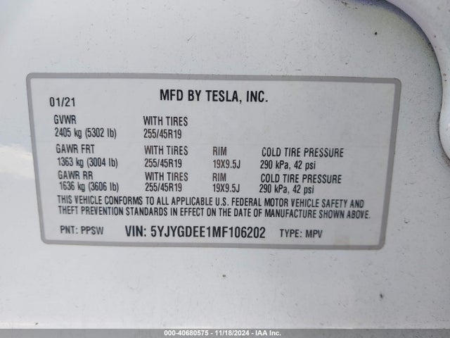2021 TESLA MODEL Y 5YJYGDEE1MF106202 Photo 8