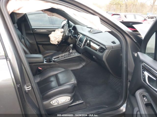 2017 PORSCHE MACAN WP1AA2A53HLB08984 Photo 4