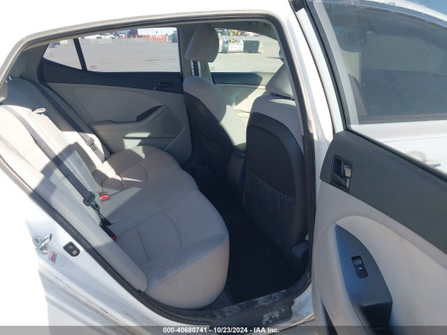 KIA Optima Lx 2015 KNAGM4A78F5642657 Image 8