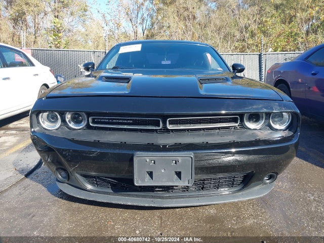 2015 Dodge Challenger Sxt Plus მანქანა იყიდება აუქციონზე, vin: 2C3CDZBG6FH805333, აუქციონის ნომერი: 40680742