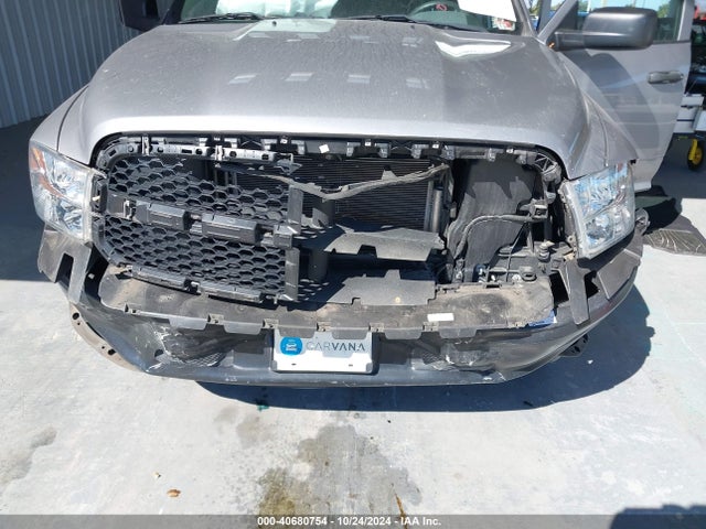 1C6RR6KG4LS150946 RAM 1500 Classic Tradesman  4x2 5'7 Box