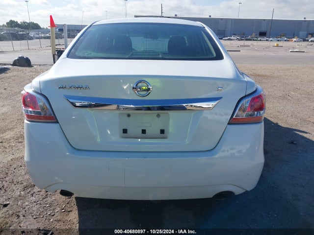 Nissan Altima 2.5 S 2015 1N4AL3APXFN363626 Image 16