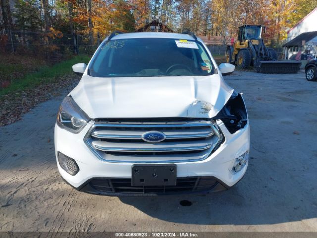 1FMCU9HD9JUB92795 Ford ESCAPE SEL