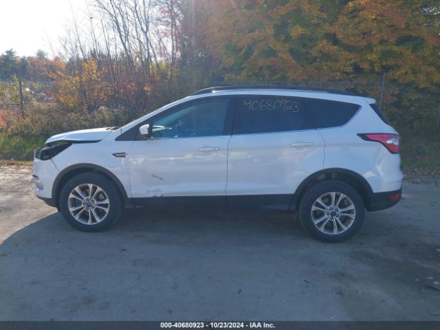 1FMCU9HD9JUB92795 Ford ESCAPE SEL