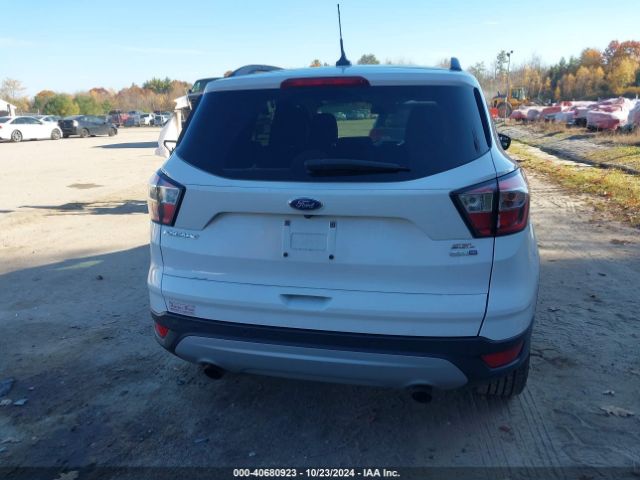1FMCU9HD9JUB92795 Ford ESCAPE SEL