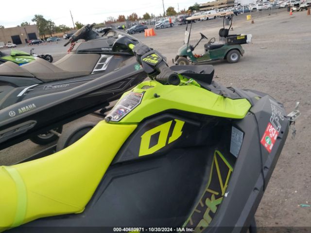 2023 SEADOO UNKNOWN YDV41494L223 Photo 4