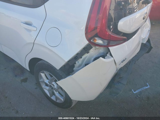 KIA SOUL S 2021 KNDJ23AU8M7789884 Image 17