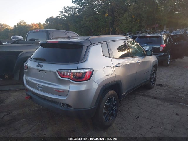 3C4NJDDB3KT671206 Jeep Compass Trailhawk 4x4