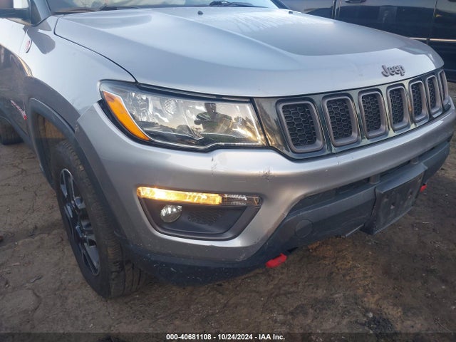 3C4NJDDB3KT671206 Jeep Compass Trailhawk 4x4