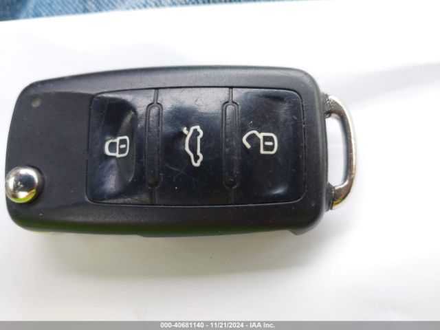 WVGBV7AX1GW606523 Volkswagen TIGUAN SE