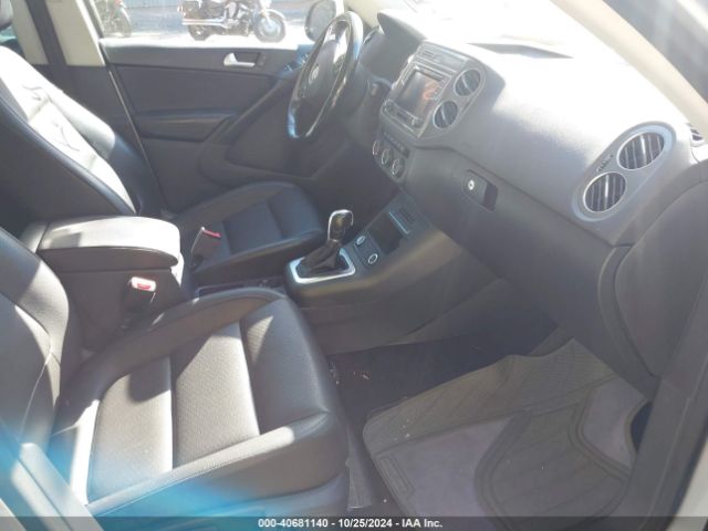 WVGBV7AX1GW606523 Volkswagen TIGUAN SE