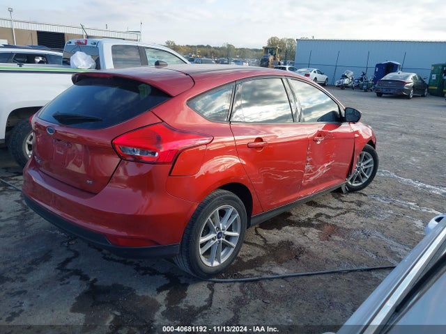 1FADP3K21JL286878 Ford FOCUS SE