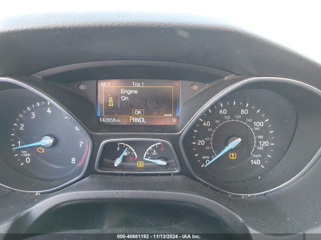 1FADP3K21JL286878 Ford FOCUS SE