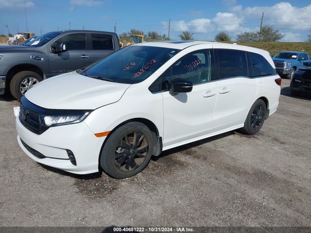 Honda Odyssey Sport 2023 5FNRL6H77PB046942 Image 2