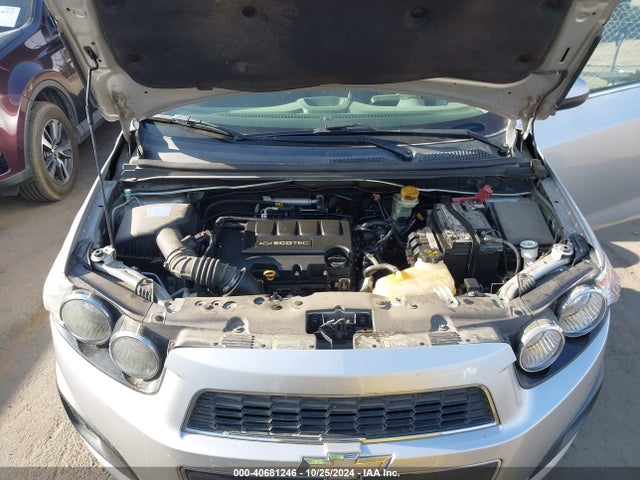Chevrolet Sonic Lt Auto 2014 1G1JC6SB5E4234611 Image 10
