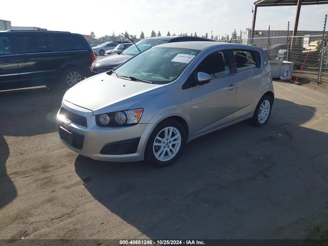 Chevrolet Sonic Lt Auto 2014 1G1JC6SB5E4234611 Image 2