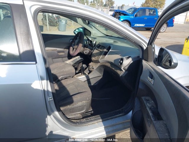 Chevrolet Sonic Lt Auto 2014 1G1JC6SB5E4234611 Image 5