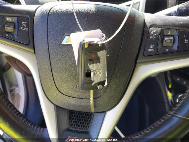 1G1JG5SB5F4150837 Chevrolet Sonic Rs Auto