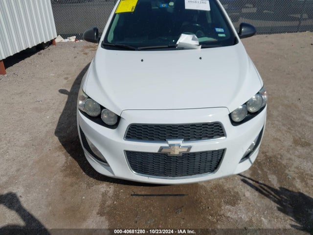 1G1JG5SB5F4150837 Chevrolet Sonic Rs Auto