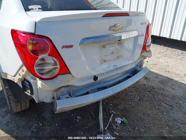 1G1JG5SB5F4150837 Chevrolet Sonic Rs Auto