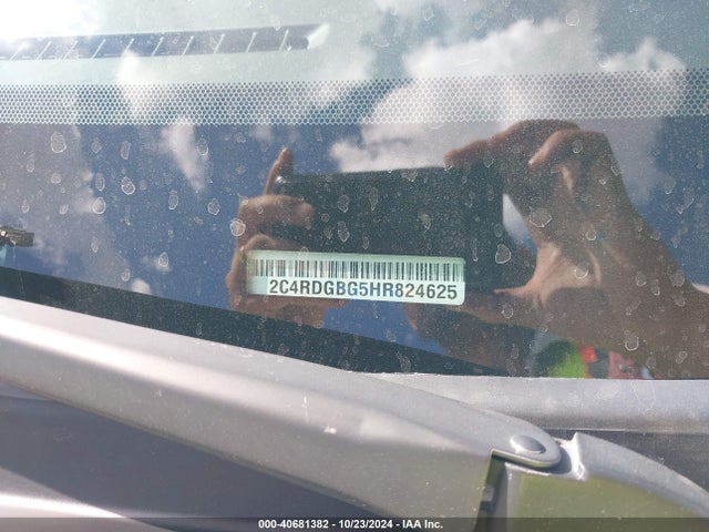 Dodge Grand Caravan Se 2017 2C4RDGBG5HR824625 Image 9