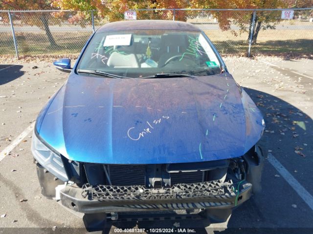 1VWAT7A35GC025107 Volkswagen Passat 1.8t S