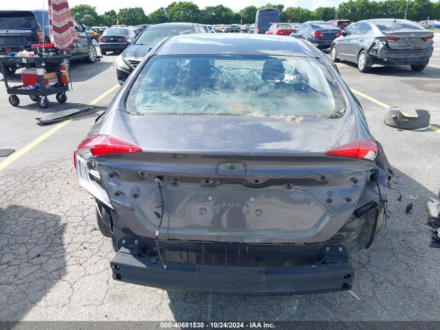 Honda Civic Lx 2018 2HGFC2F55JH563821 Image 16