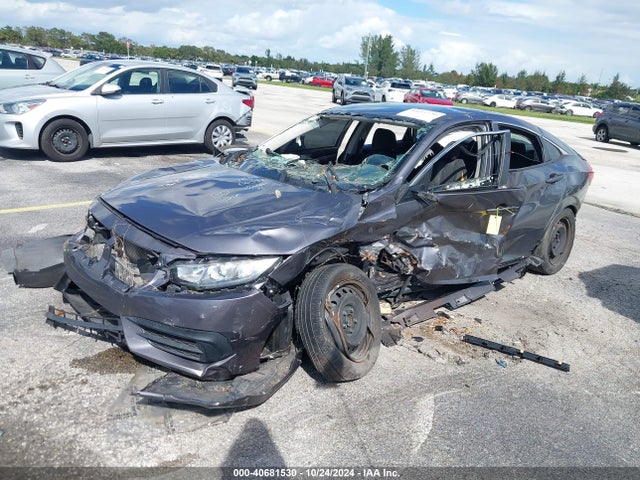 Honda Civic Lx 2018 2HGFC2F55JH563821 Image 2
