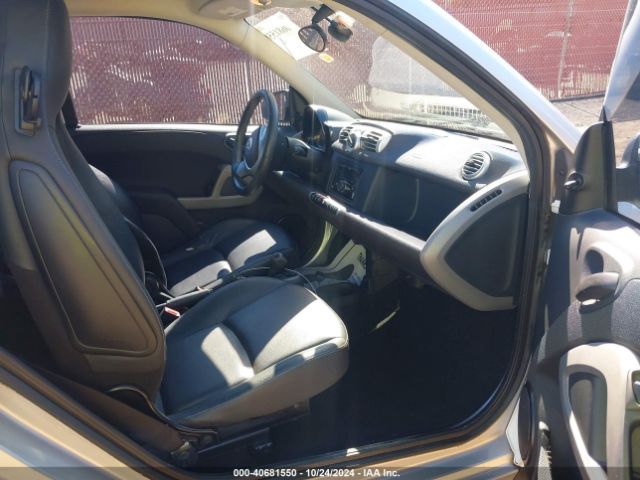 WMEEJ3BA4FK800163 Smart Fortwo Passion/pure