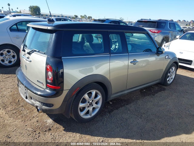 2008 MINI COOPER S CLUBMAN WMWMM33578TP89060 Photo 3