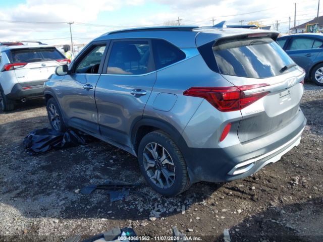 KNDERCAA3N7262811 KIA SELTOS EX