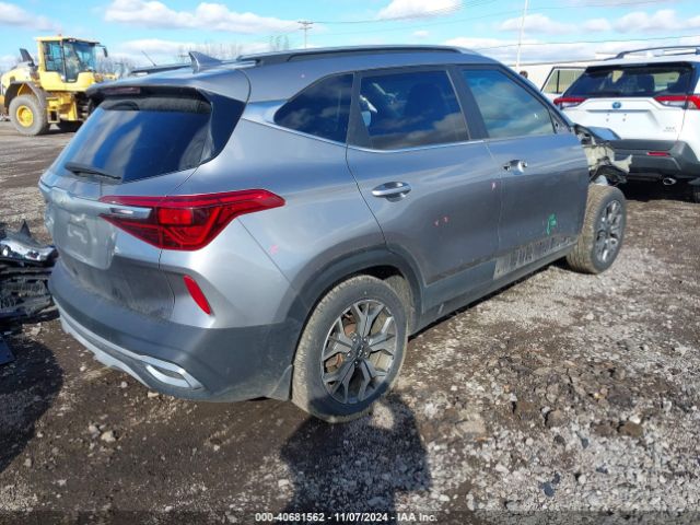 KNDERCAA3N7262811 KIA SELTOS EX