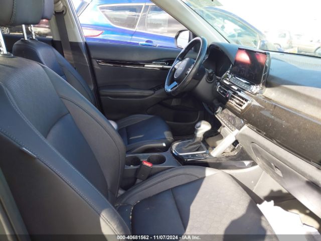 KNDERCAA3N7262811 KIA SELTOS EX