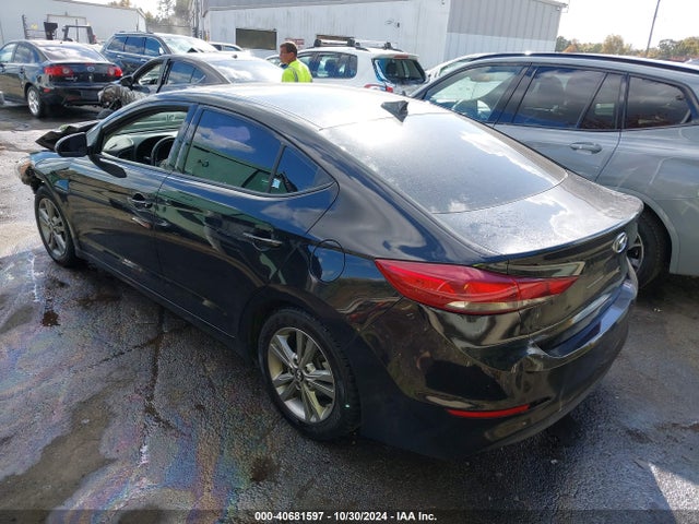 Hyundai Elantra Value Edition 2018 5NPD84LF0JH274160 Image 3