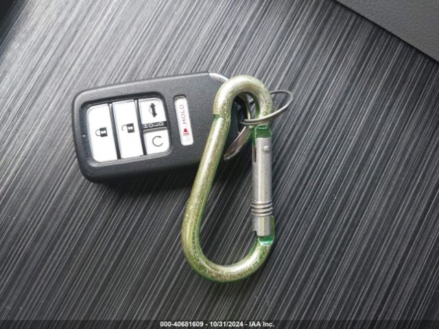 5FNYF6H1XHB105207 Honda PILOT LX