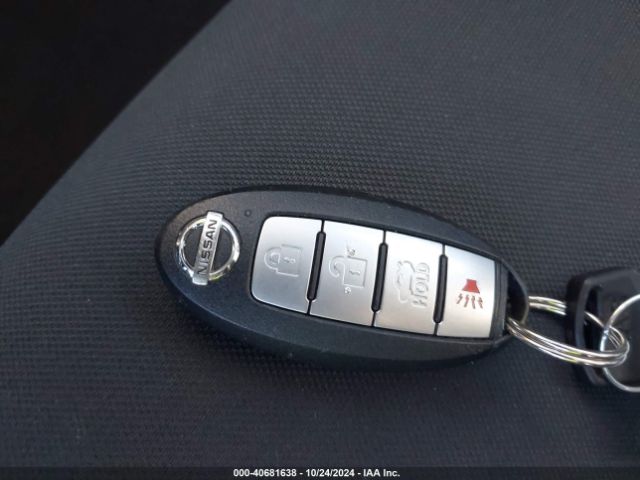 3N1CN8EV4ML859816 Nissan Versa Sv Xtronic Cvt