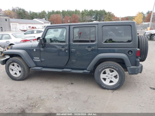 1C4BJWDG0HL746930 Jeep Wrangler Unlimited Sport 4x4